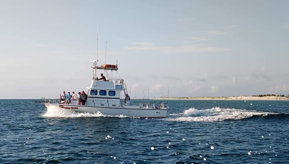 charter ship taking out some clients